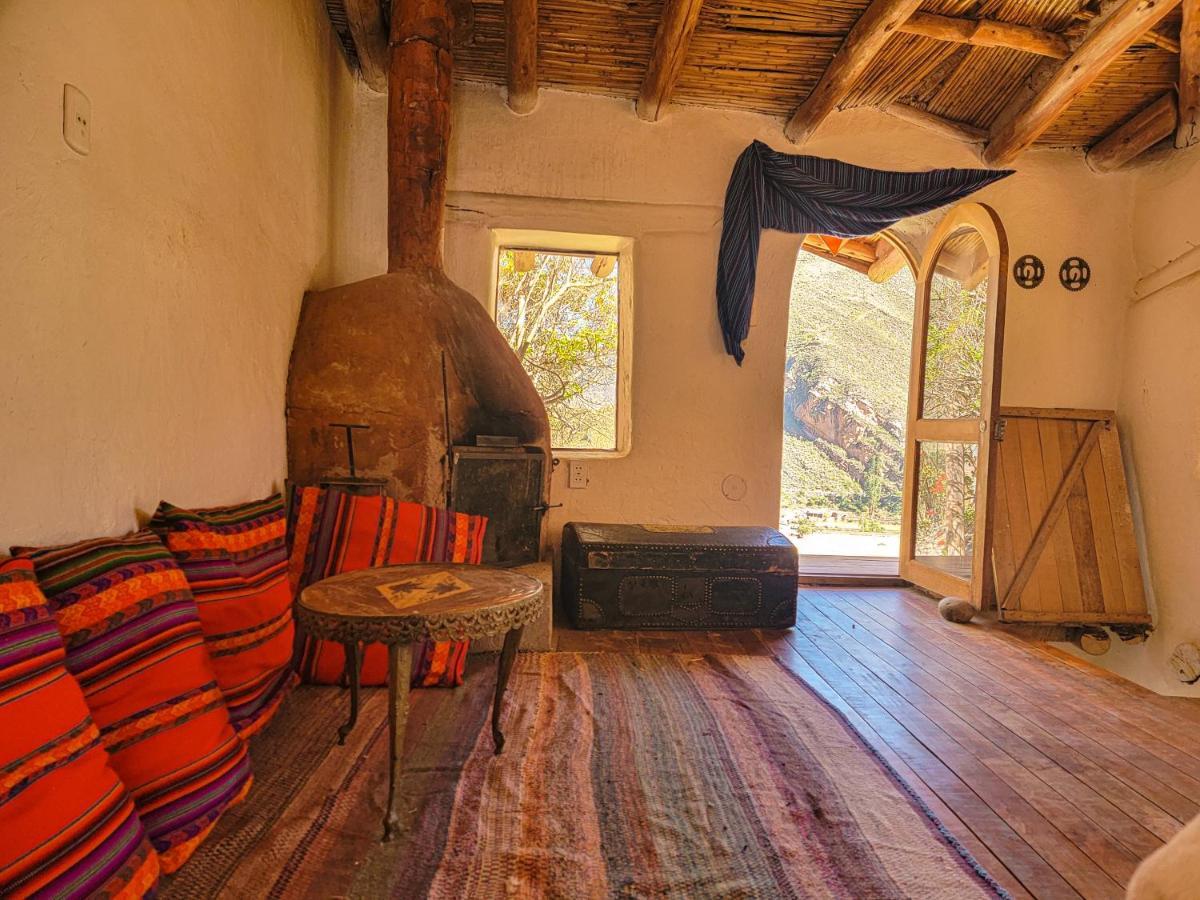 Wolf Totem Steam Punk Guesthouse Pisac Exterior photo